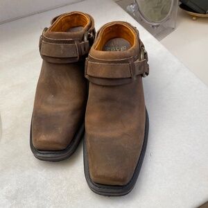 EUC FRYE Brown Leather Harness Clogs Mules 1 1/4" Heels - 7 M